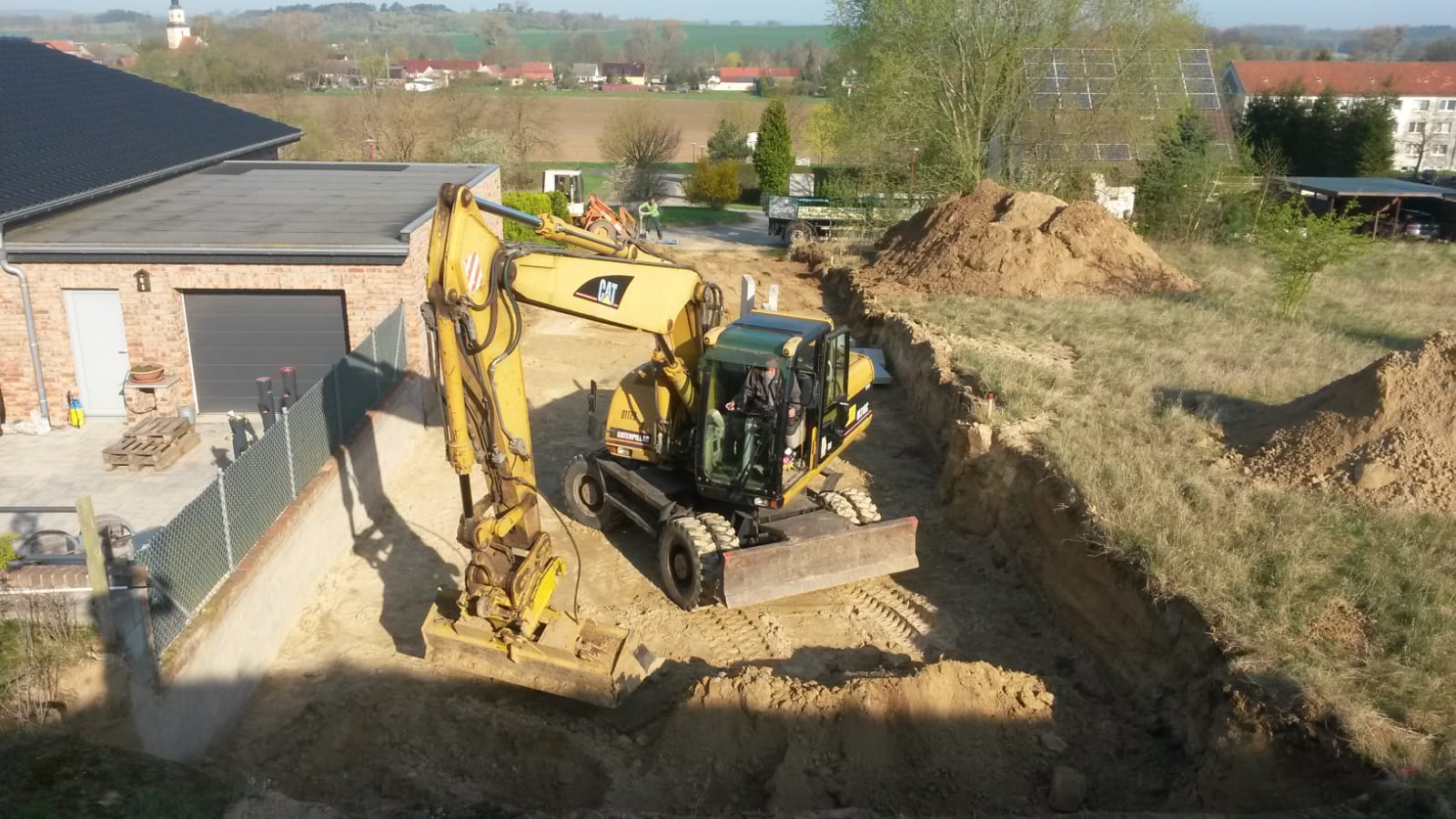 Erdbau- & Erdarbeiten